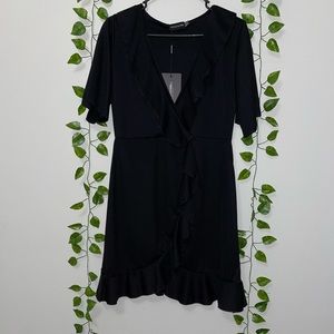 NWT PrettyLittleThing black dress
